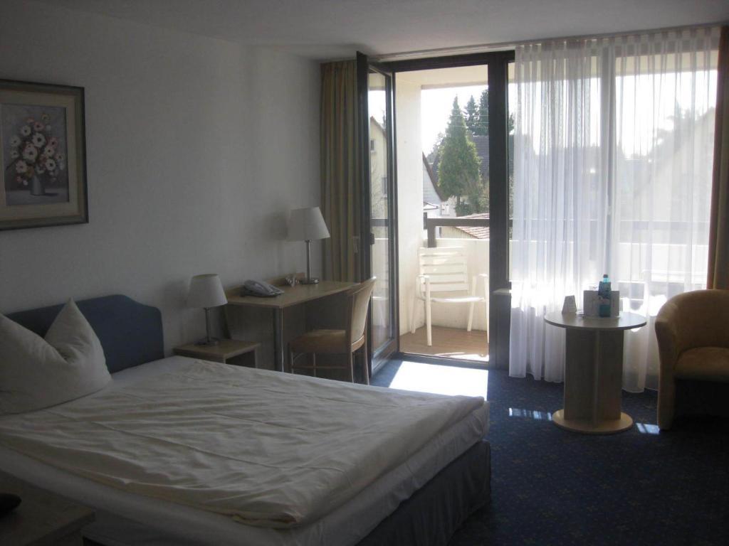 Hak Hotel Am Klostersee ซินเดลฟิงเงน ห้อง รูปภาพ