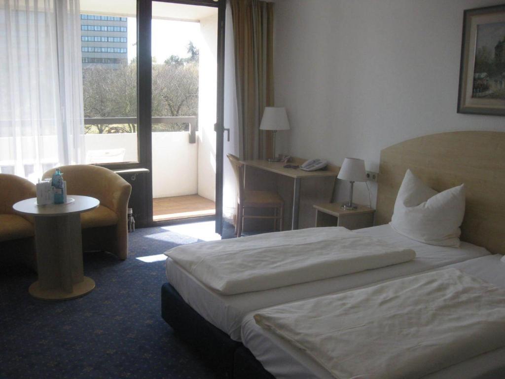 Hak Hotel Am Klostersee ซินเดลฟิงเงน ห้อง รูปภาพ