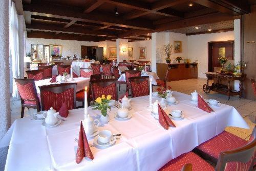 Hak Hotel Am Klostersee ซินเดลฟิงเงน ภายนอก รูปภาพ